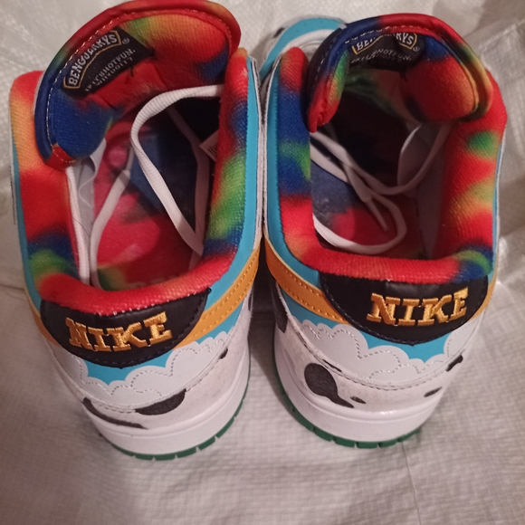 Nike Dunk Low Sneakers - Picture 8 of 9